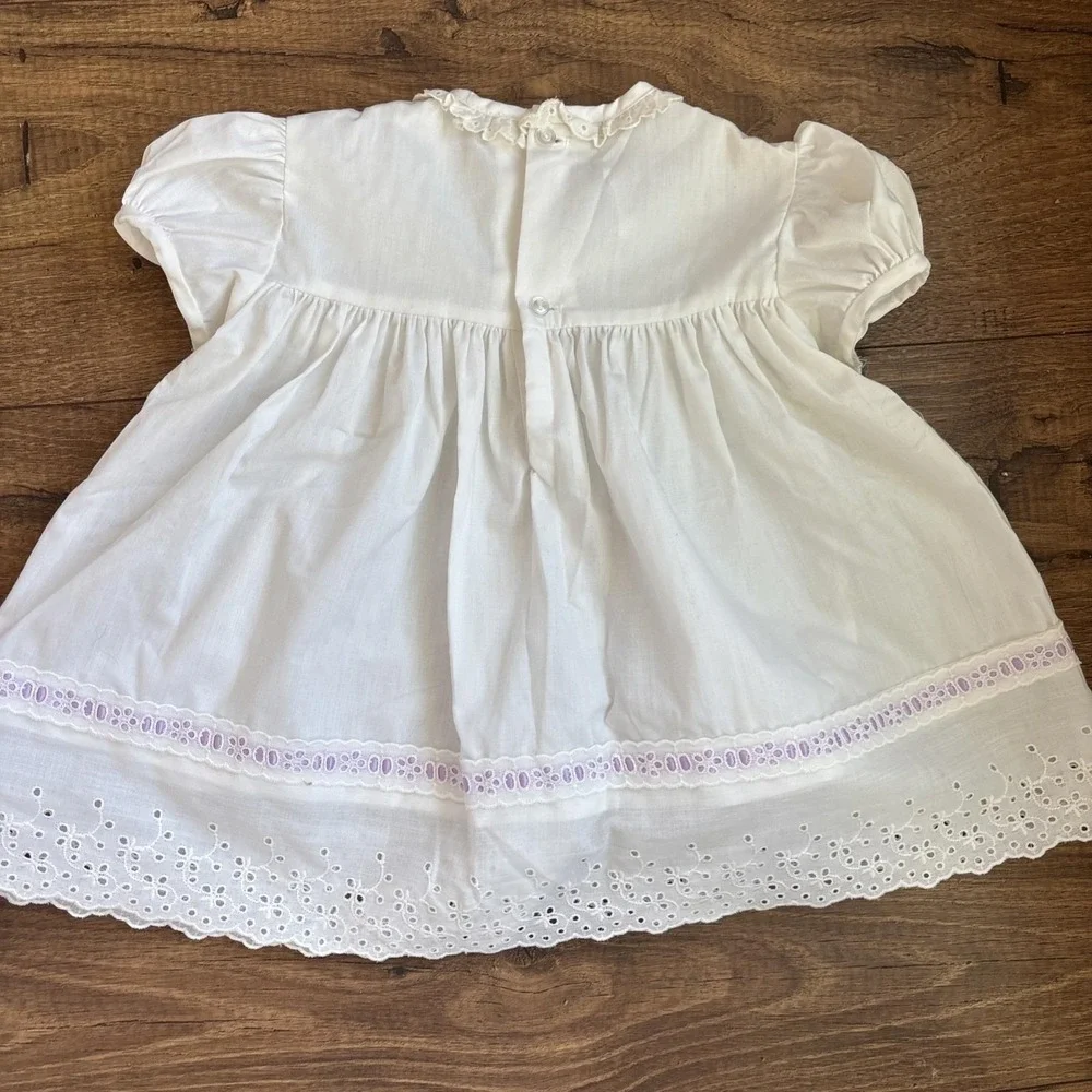 VTG Polly Flinders SZ T3 White Dress Purple Ribbon Eyelet Detail Pleats Adorable
